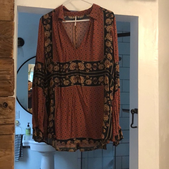 Free People Tops - Free People Border Print Collar Tunic